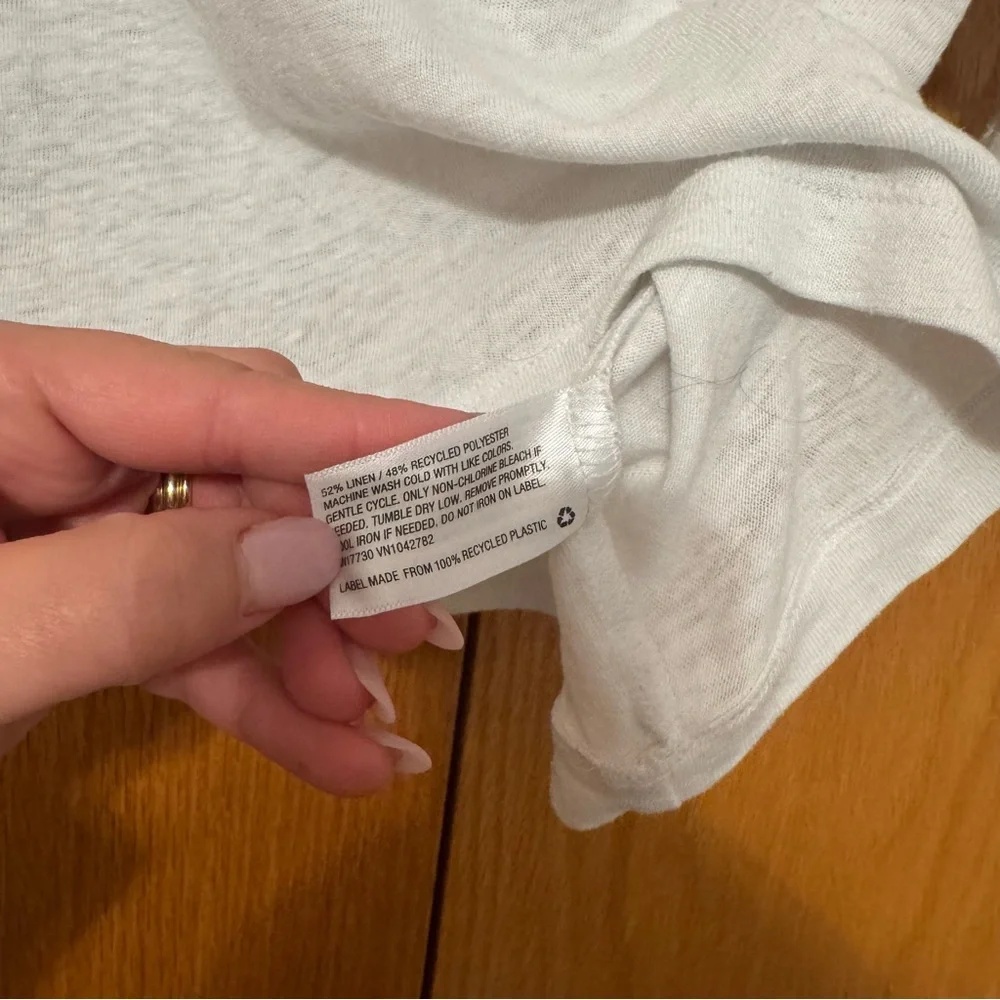 Universal Thread White Crop Top - Picture 3 of 4